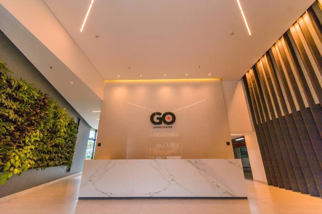 Apartment Luxury In El Poblado Co-work, Gym, Fast Wifi Medellin