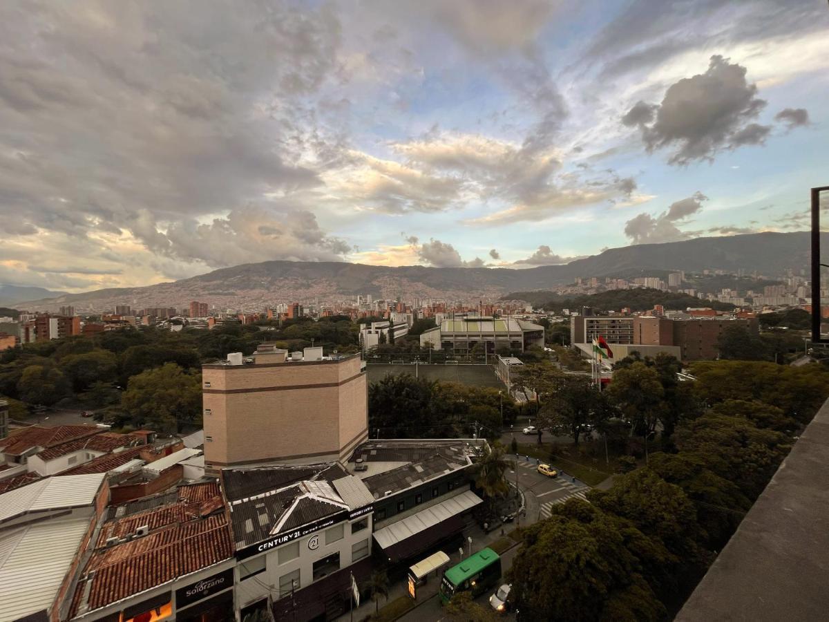 Stunning Duplex In Laureles * Medellin