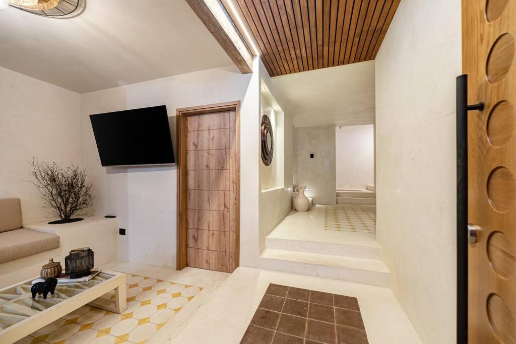 Provenza 6 Bedroom House By Housy Host Villa Medellin