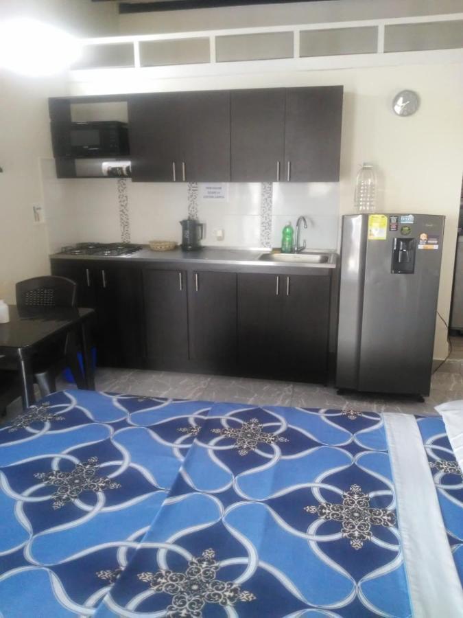 Apartment Aparta Estudios Michelle En Robledo A 20 Minutos Del Centro Al Lado De La Universidad Esumer, Imprescindible El Pago De La Primer Noche