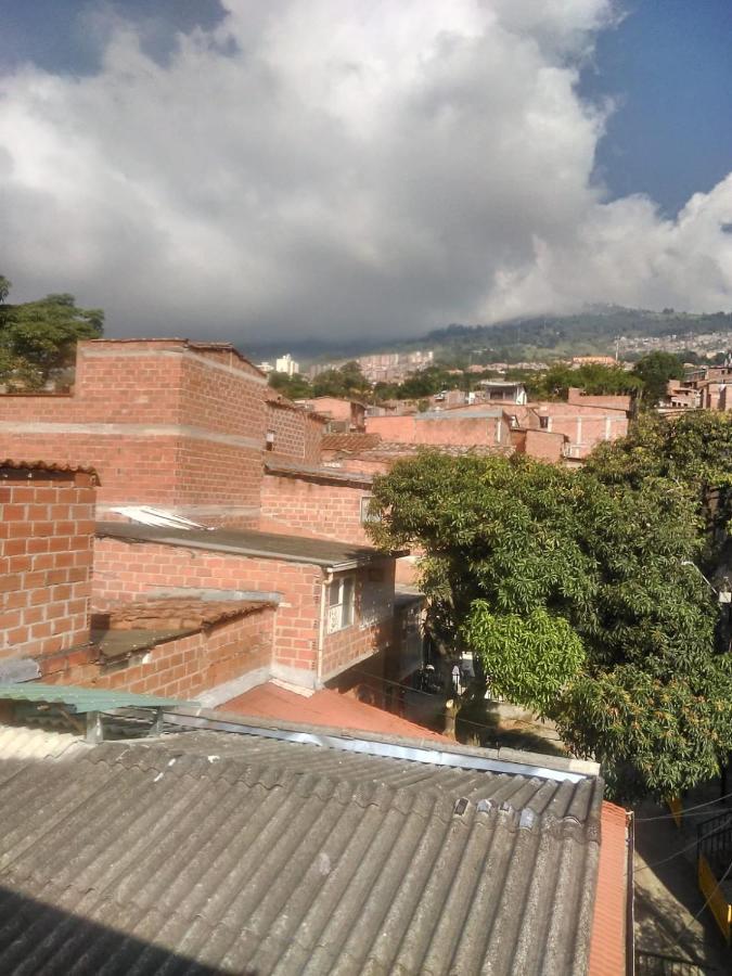 Apartment Aparta Estudios Michelle En Robledo A 20 Minutos Del Centro Al Lado De La Universidad Esumer, Imprescindible El Pago De La Primer Noche