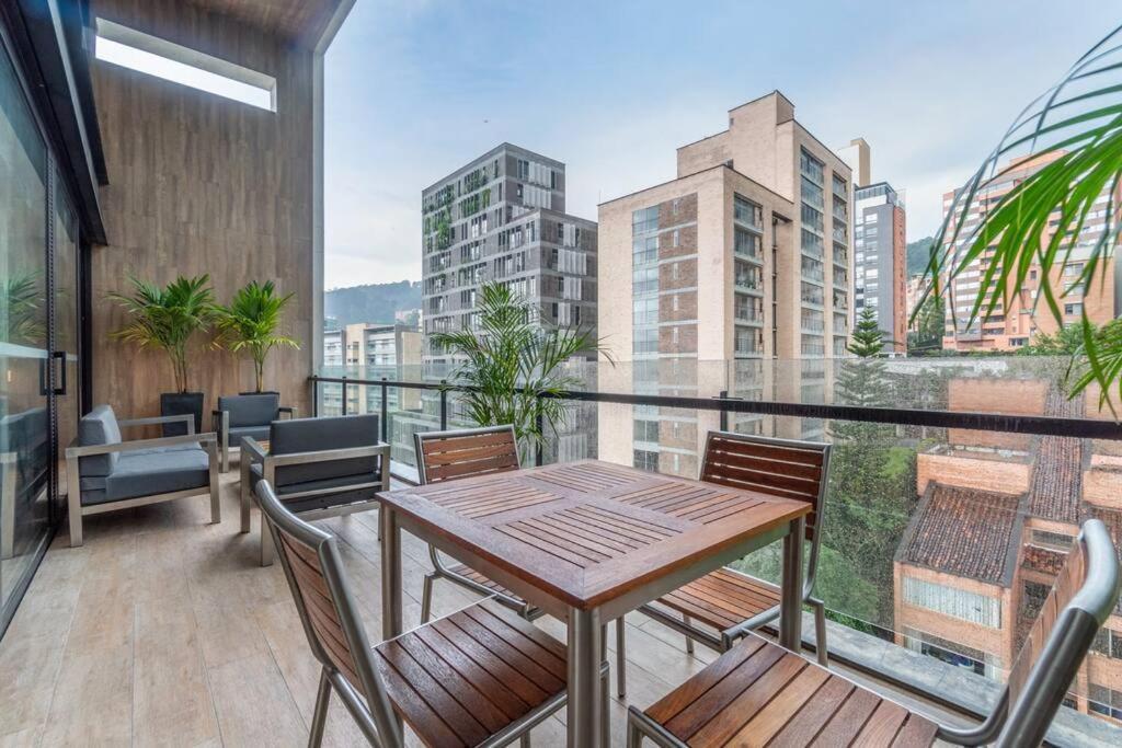 Energy Living 804 - New Luxury Apt, Huge Balcony Apartment Medellin