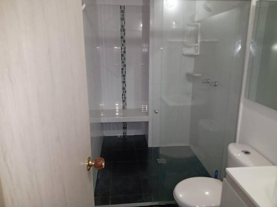 Hermoso Departamento Con Parqueadero Gratuito Apartment