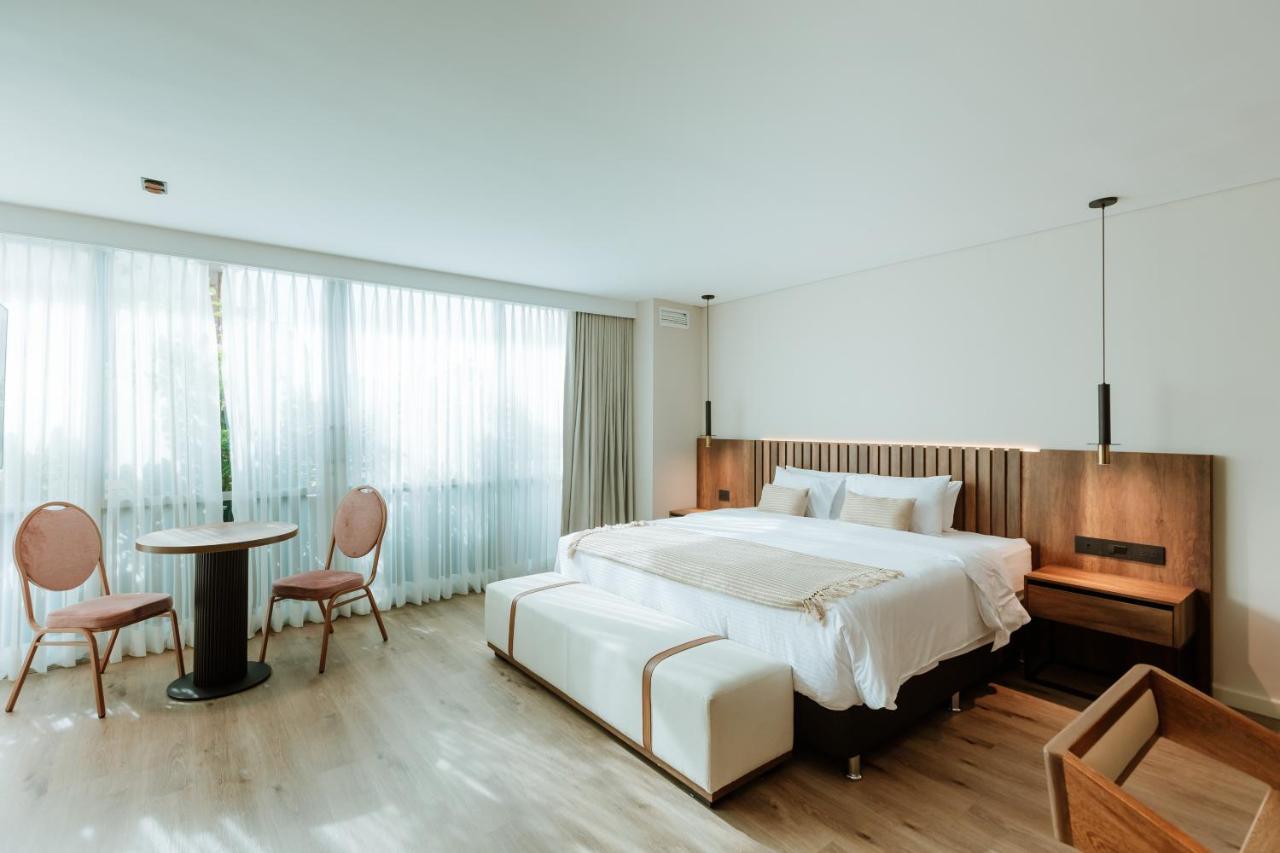 1616 Hotel 4*
