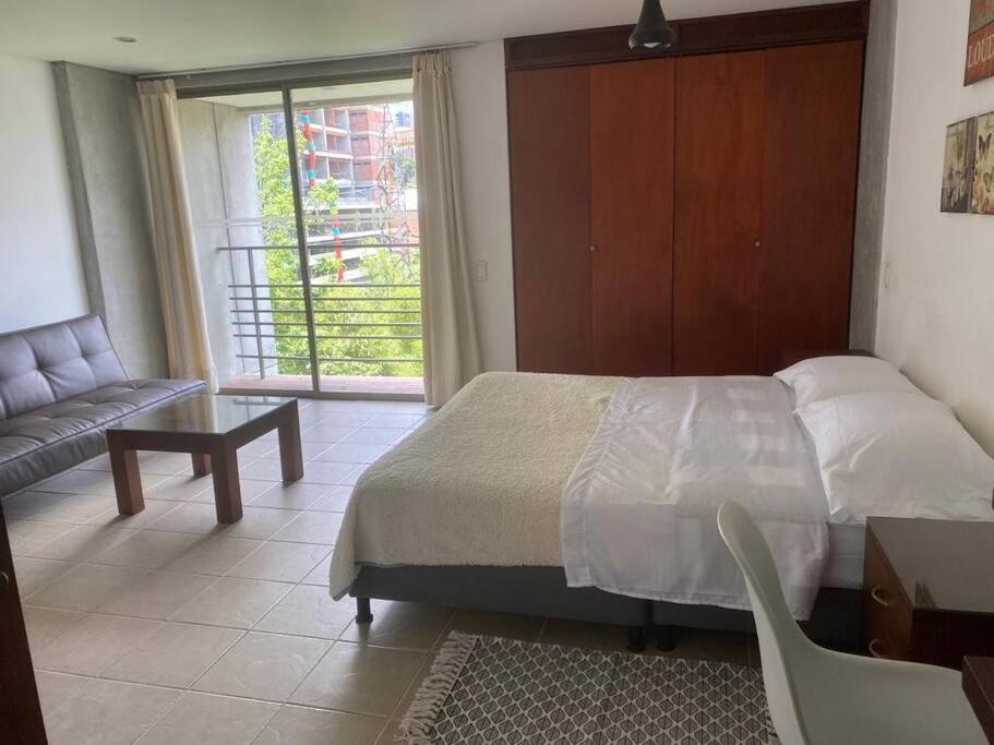 Flat Great Location Poblado Medellin