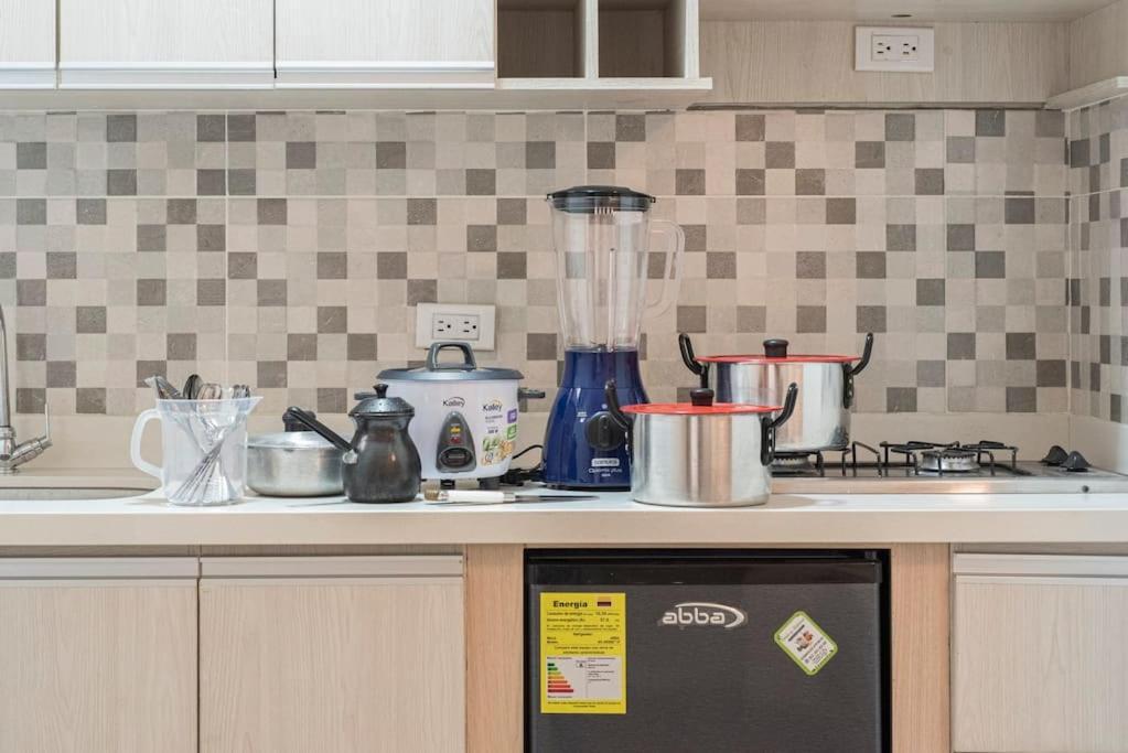 Discover Urban Life In The Heart Of 202 Apartment *