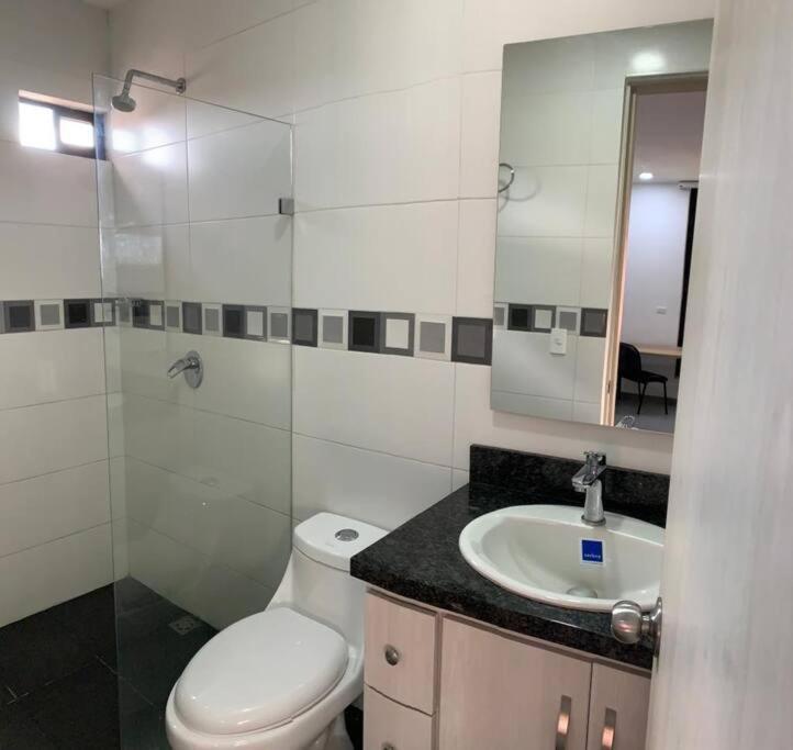Mirador Del Valle Penthouse-loft, Laureles - 805