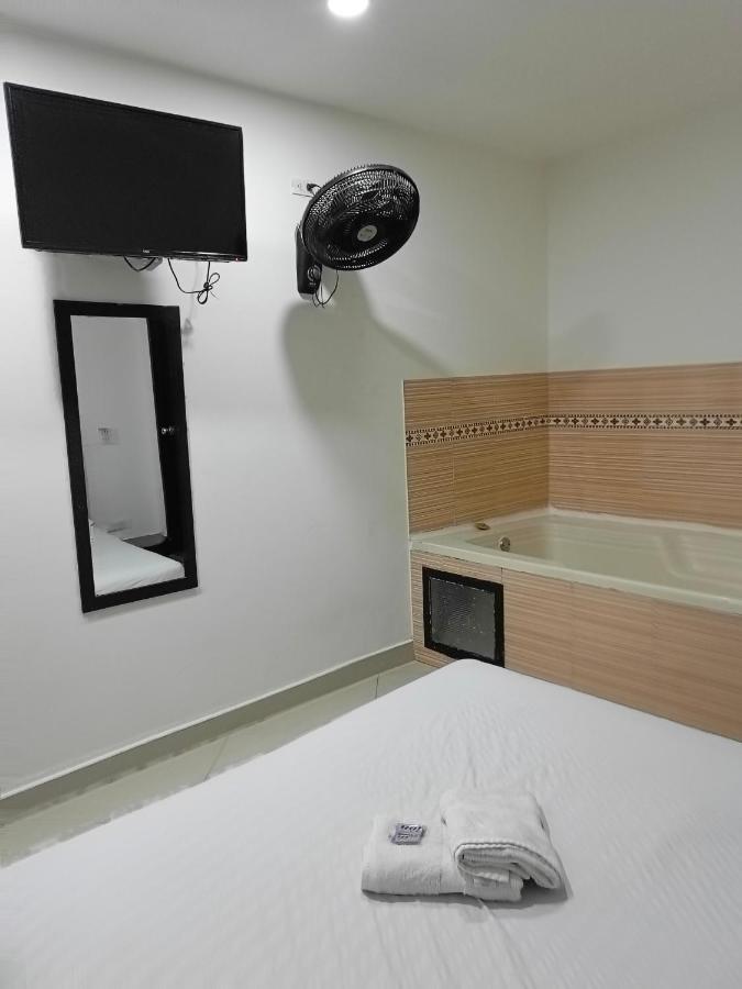 Hotel Universo Plaza