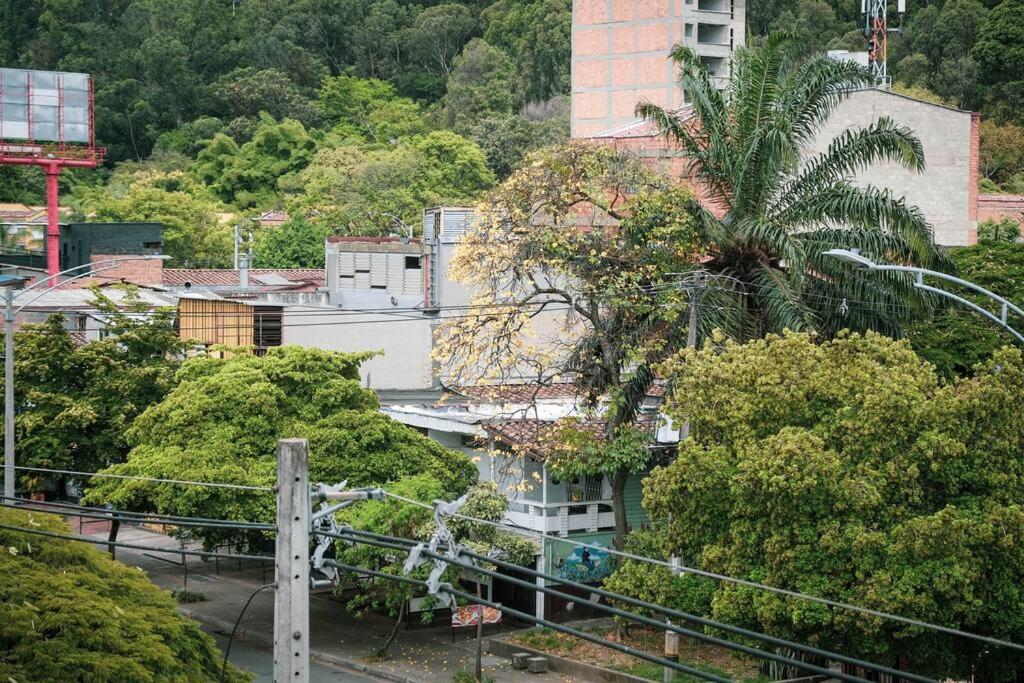 Amplio Duplex Con Terraza Privada. Apartamento Medellín