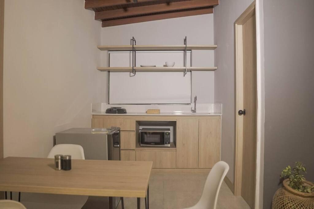 Moderno Apartamento Con Jacuzzi Y Aire Acondicionado Apartment Medellin