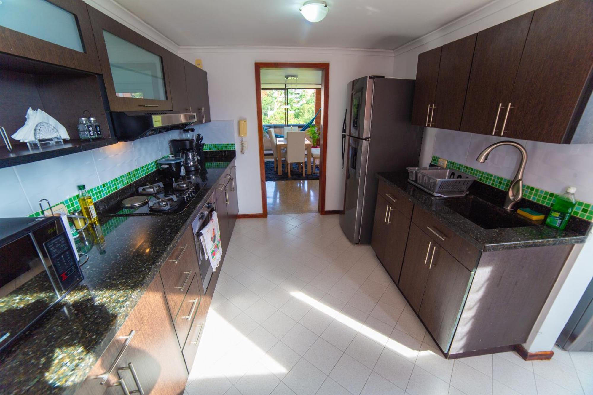 Floor W/balcony In El Poblado Apartment *
