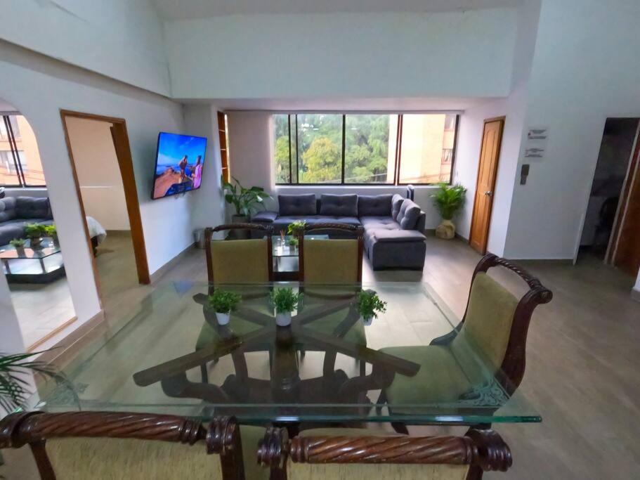 Apartment Penthouse W/ Jacuzzi In Lleras Park *