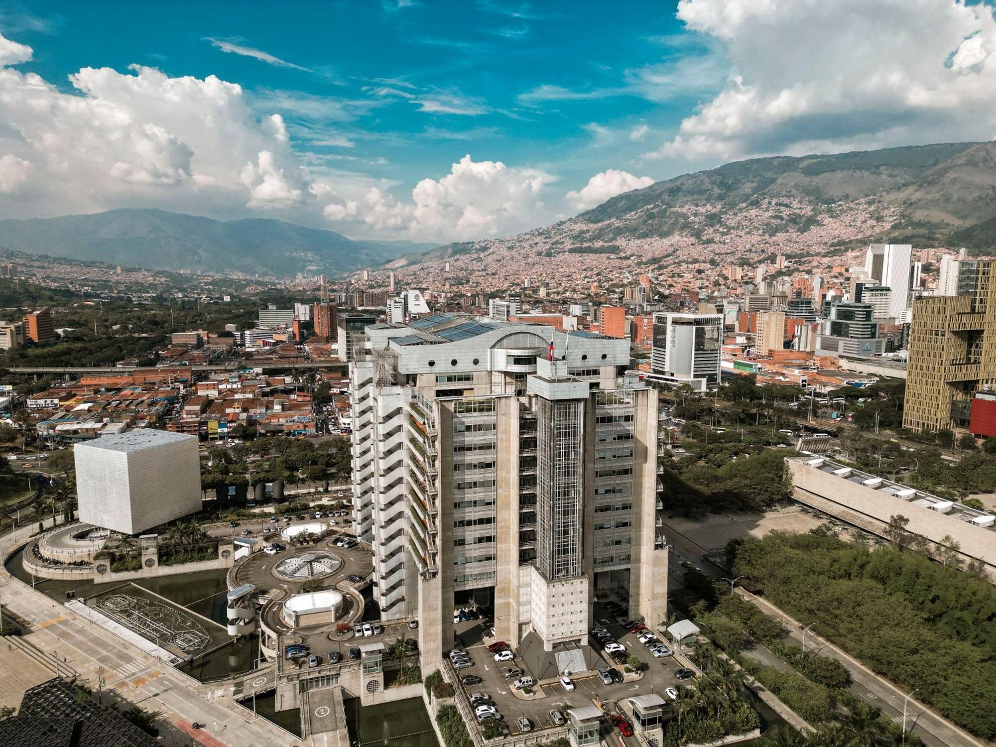 V Grand Hotel, A Member Of Radisson Individuals Hotel Medellin