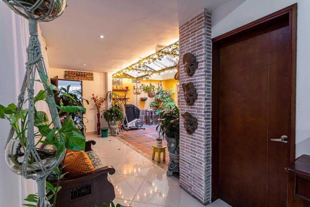 Edificio Santo Tomas By Morada Bros. Apartment