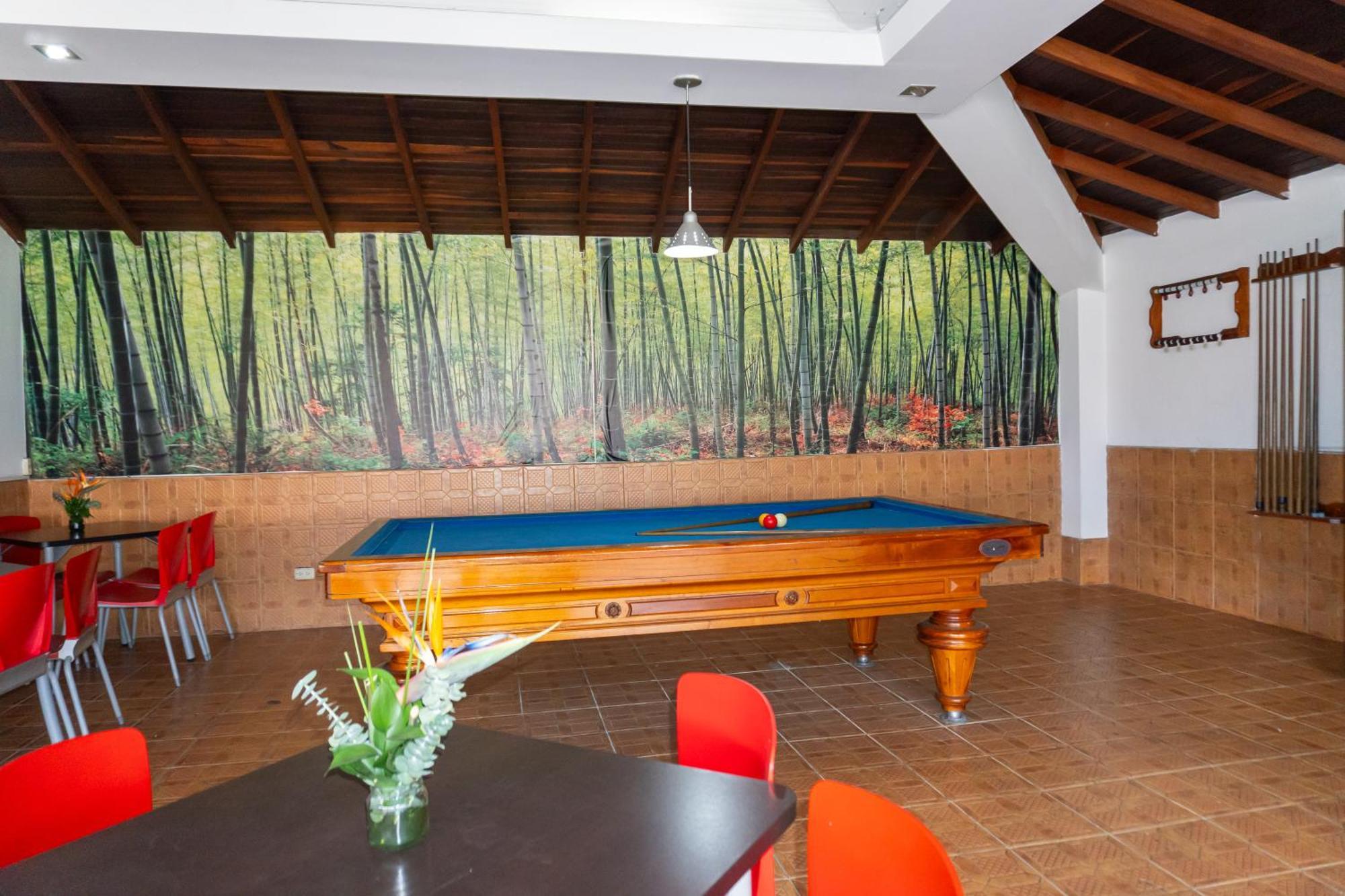 Alcaravan Medellin Hotel