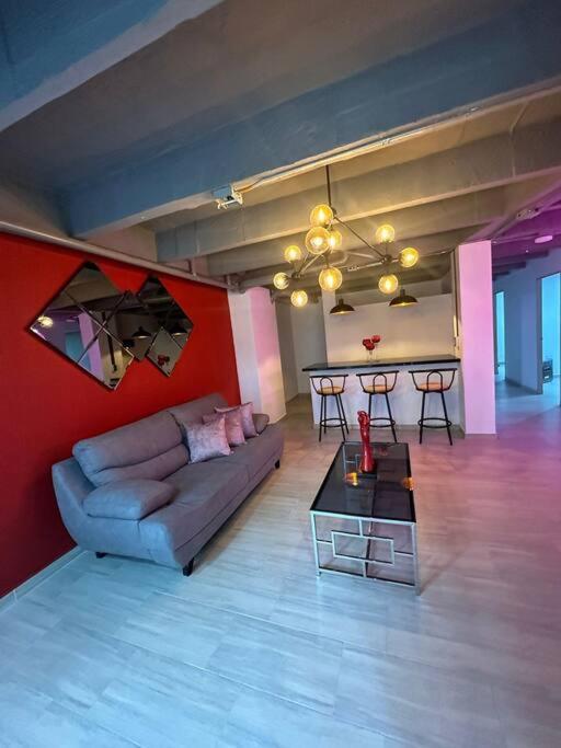 Apartment Laureles Industry Living 4br *