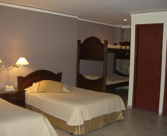 Prince Plaza Hotel 2*