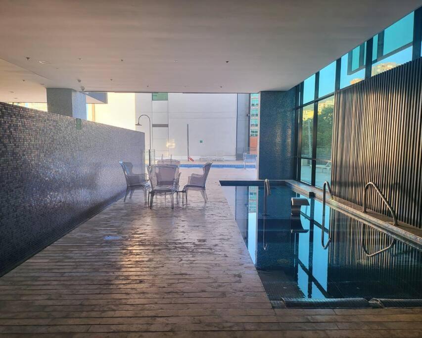 Luxury Apt! Guest Friendly! Great Location! Jacuzzi, Gym, Security! Medellin