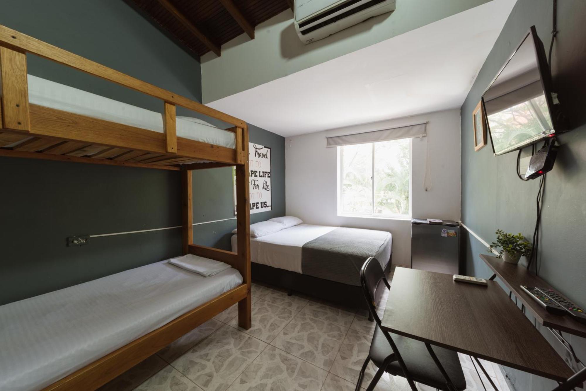 Hostel Living Medellin
