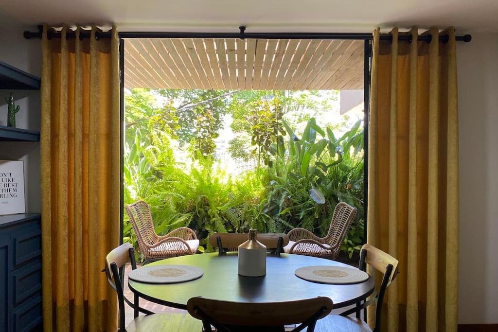Apartment Adorable With Private Jacuzzi In Lleras And Provenza