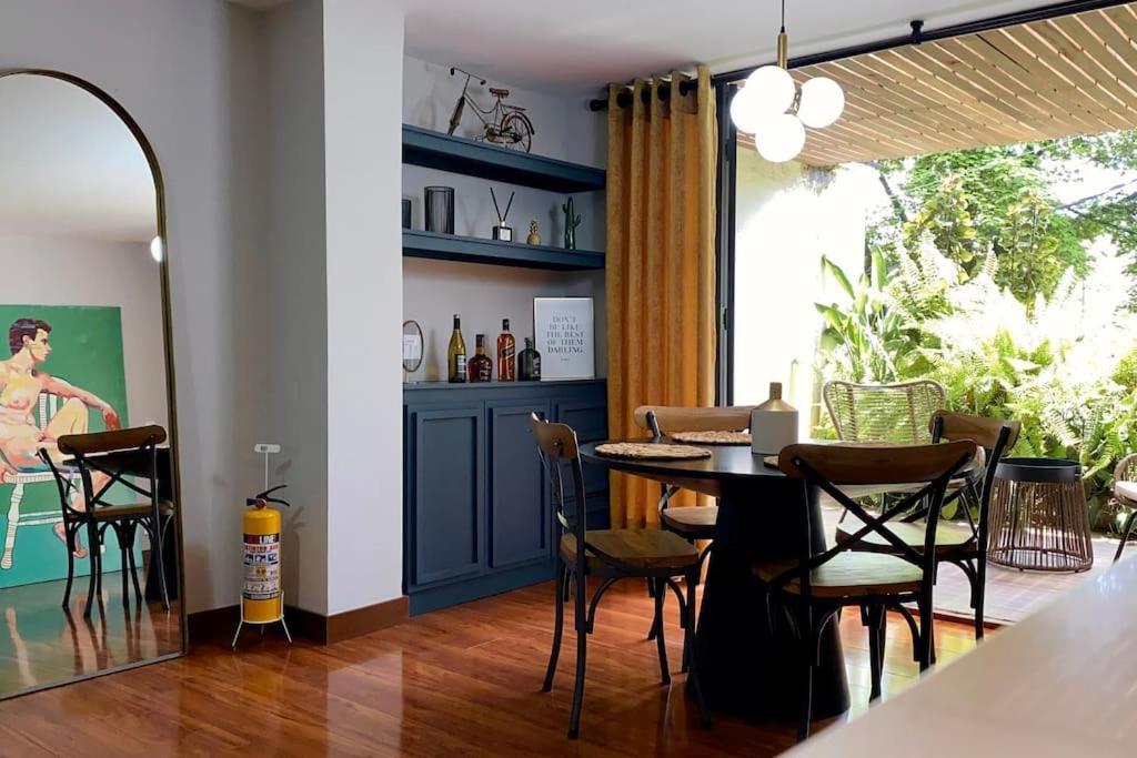 Adorable With Private Jacuzzi In Lleras And Provenza