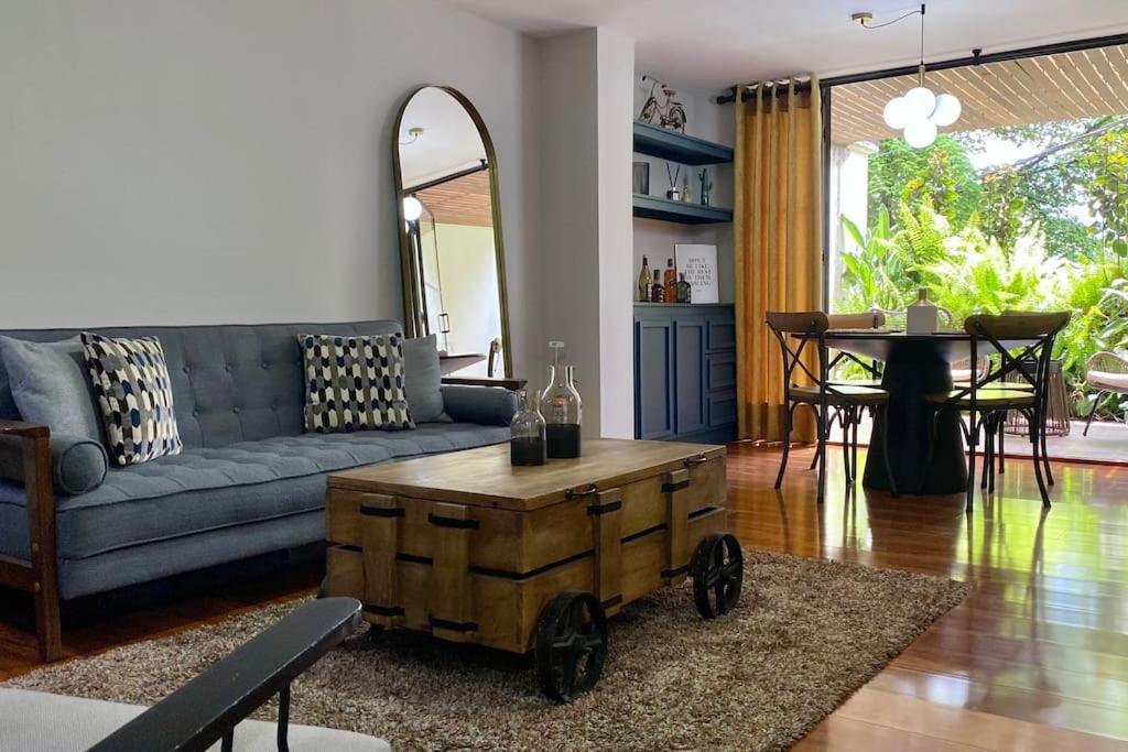 Adorable With Private Jacuzzi In Lleras And Provenza Apartment Medellin