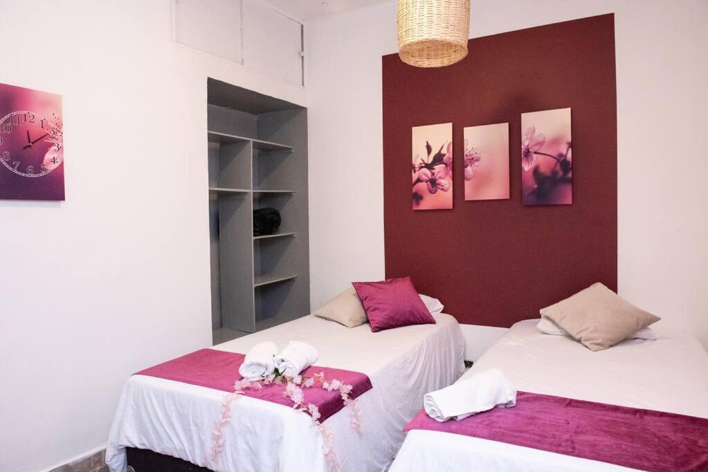 Pleasant House 20 People In Laureles Apartment