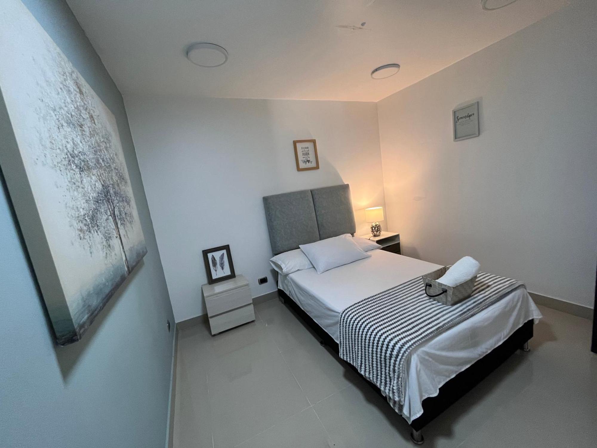 Easyhouse * Medellin