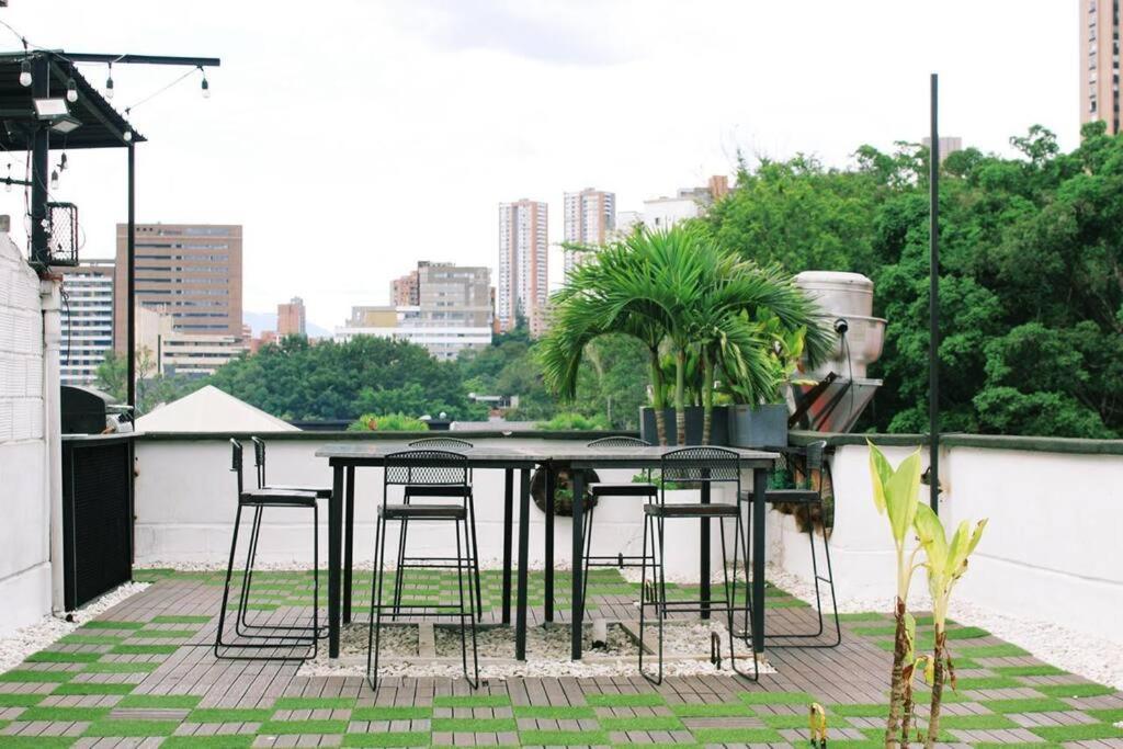 Zona Rosa El Poblado 202 * Medellin