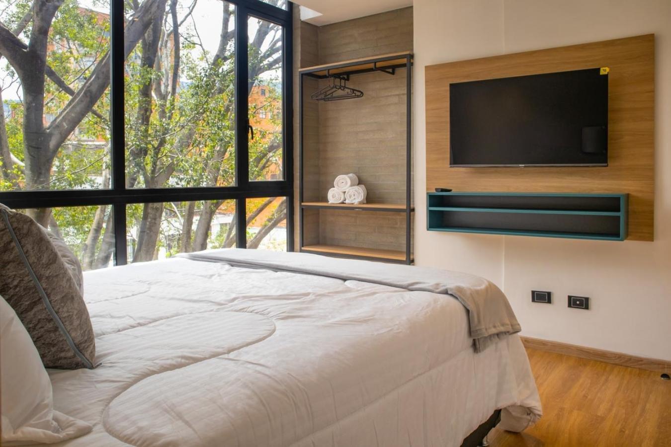 Stadios Cozy Rosa Negra Medellin