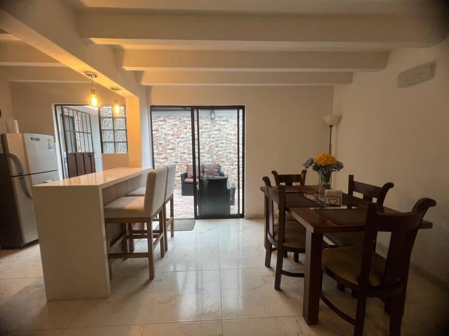 Espectacular Casa Familiar Holiday home Medellin