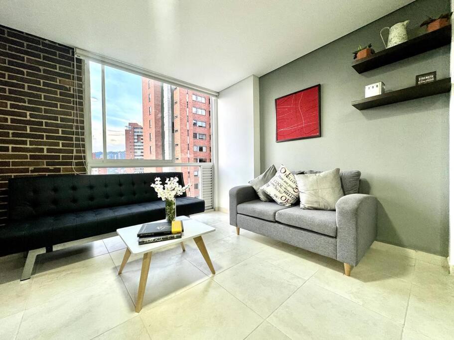 El Tesoro Apto In Poblado Apartment
