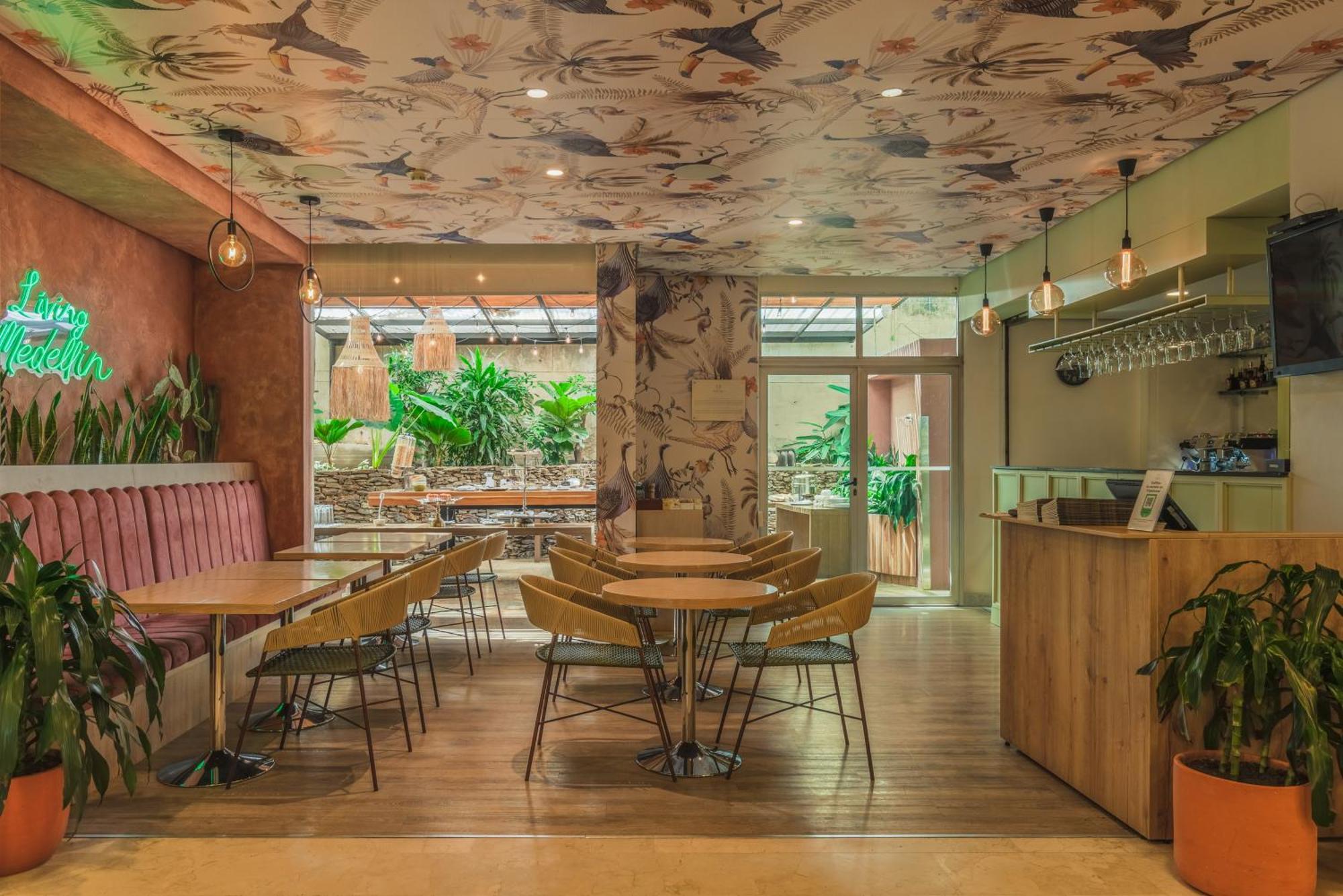 Poblado Alejandria By Housy Host 4* Medellin