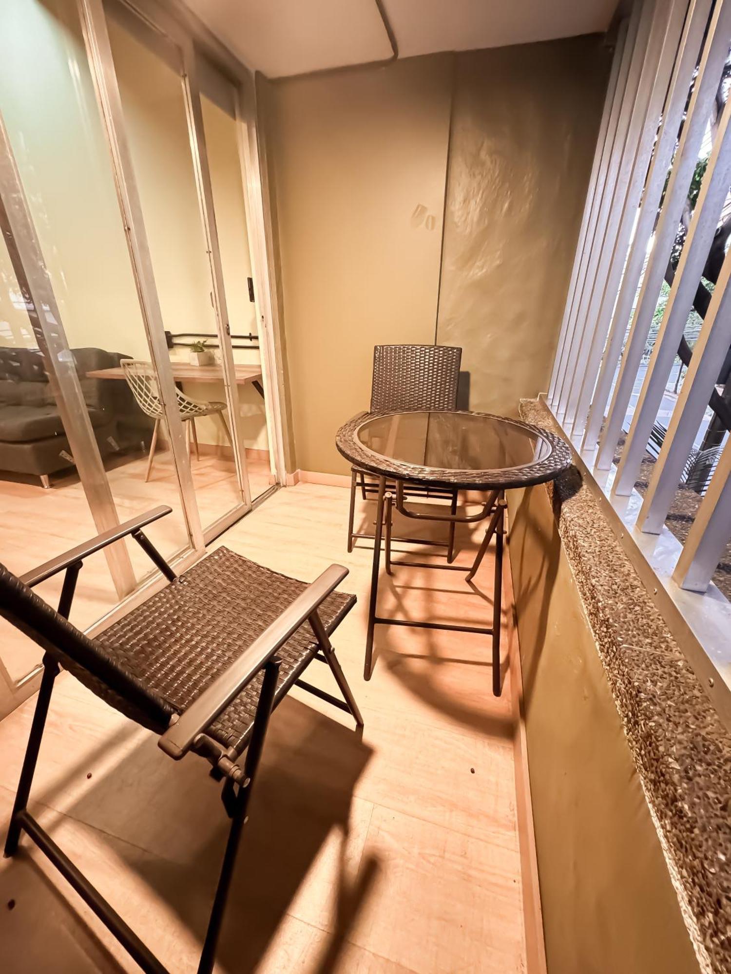 Arrendamiento Nuevo Con Balcon By Roots Nid202 Apartment Medellin