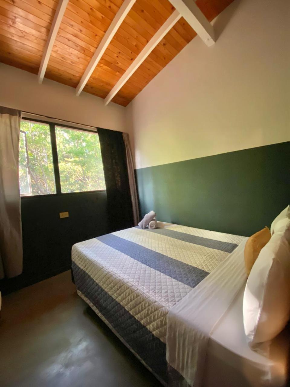 Casa Mosaiko Patio Bonito Guest house Medellin