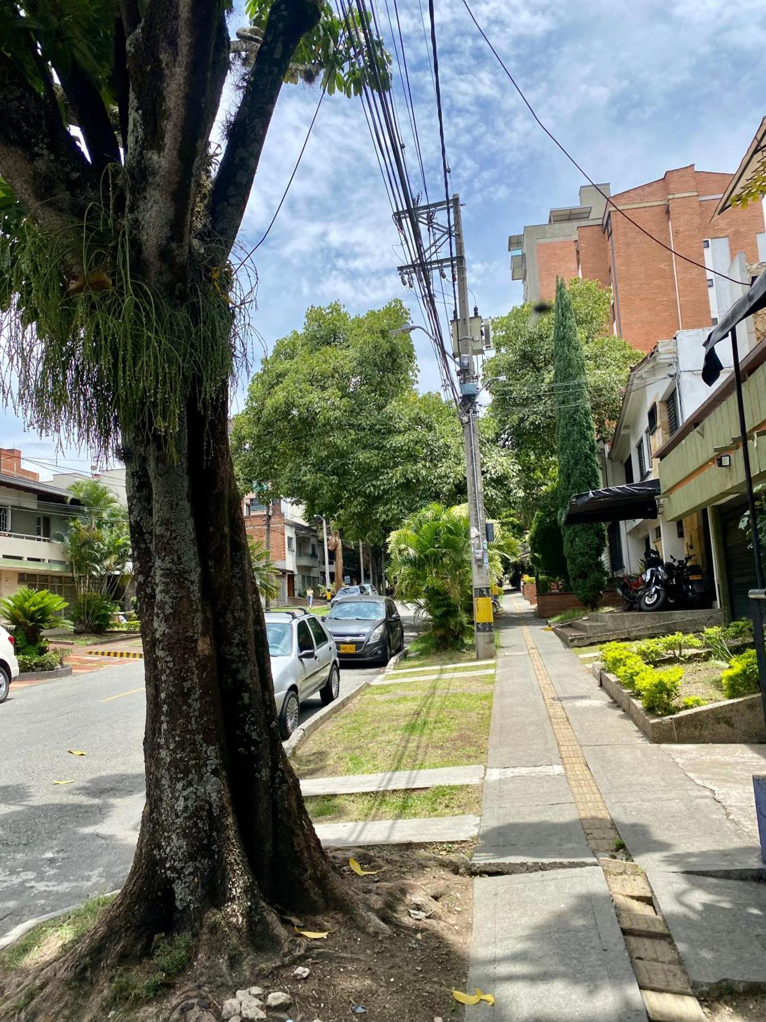 Amplio Y En Laureles Apartment Medellin