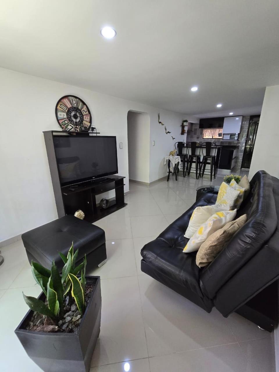 Apartment En Tricentenario *