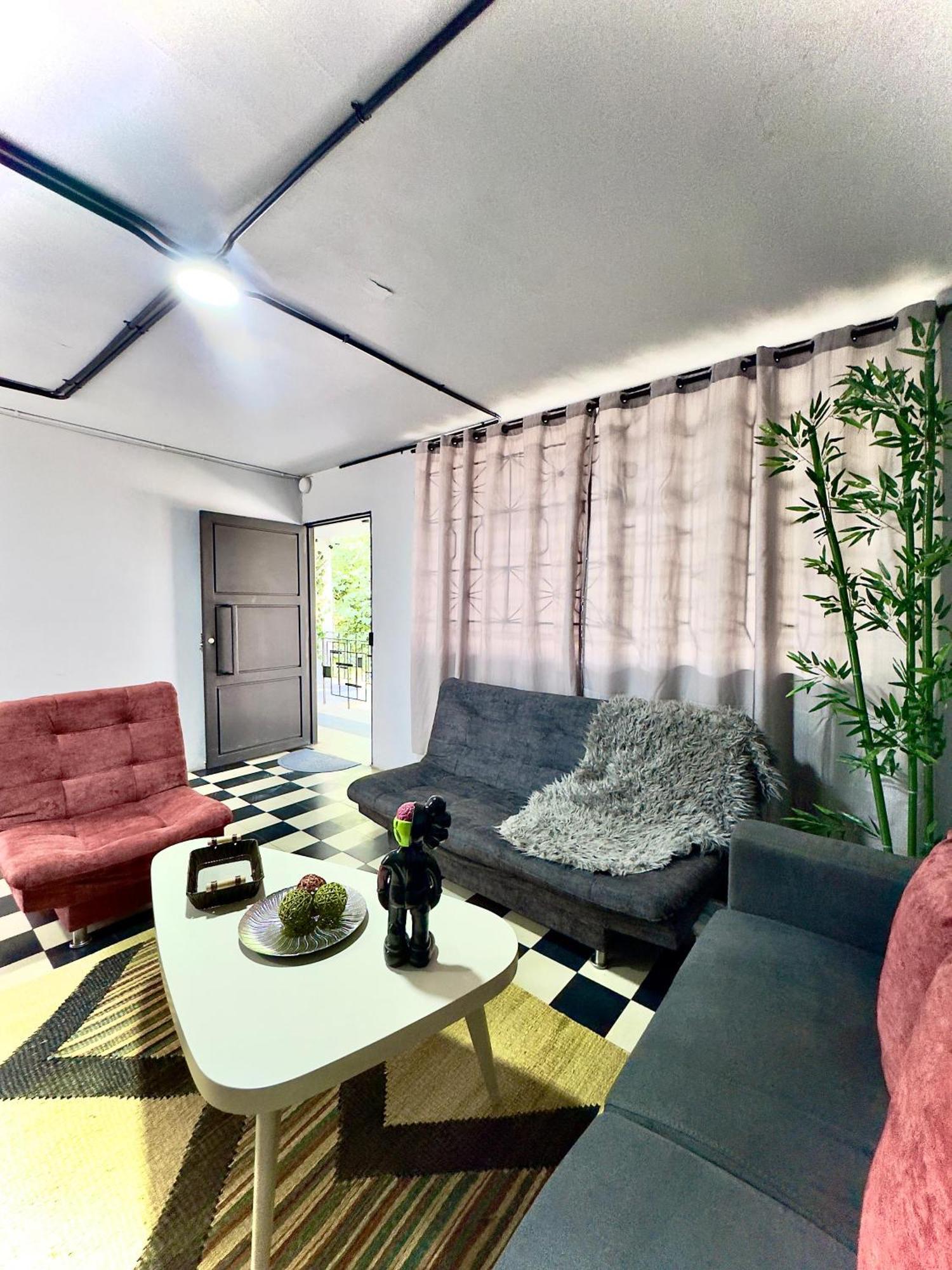 Apartment Spacious Dream House Laureles