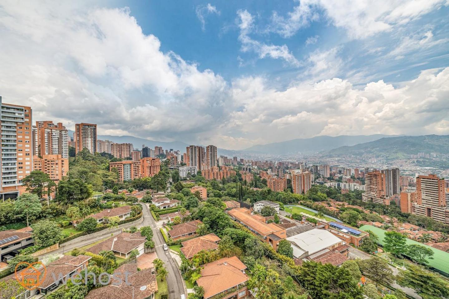 Apartment 17th Floor 2 Bedrooms Ac Pool & Gym 1704