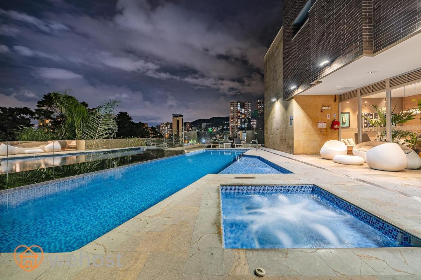 Apartment 17th Floor 2 Bedrooms Ac Pool & Gym 1704 *