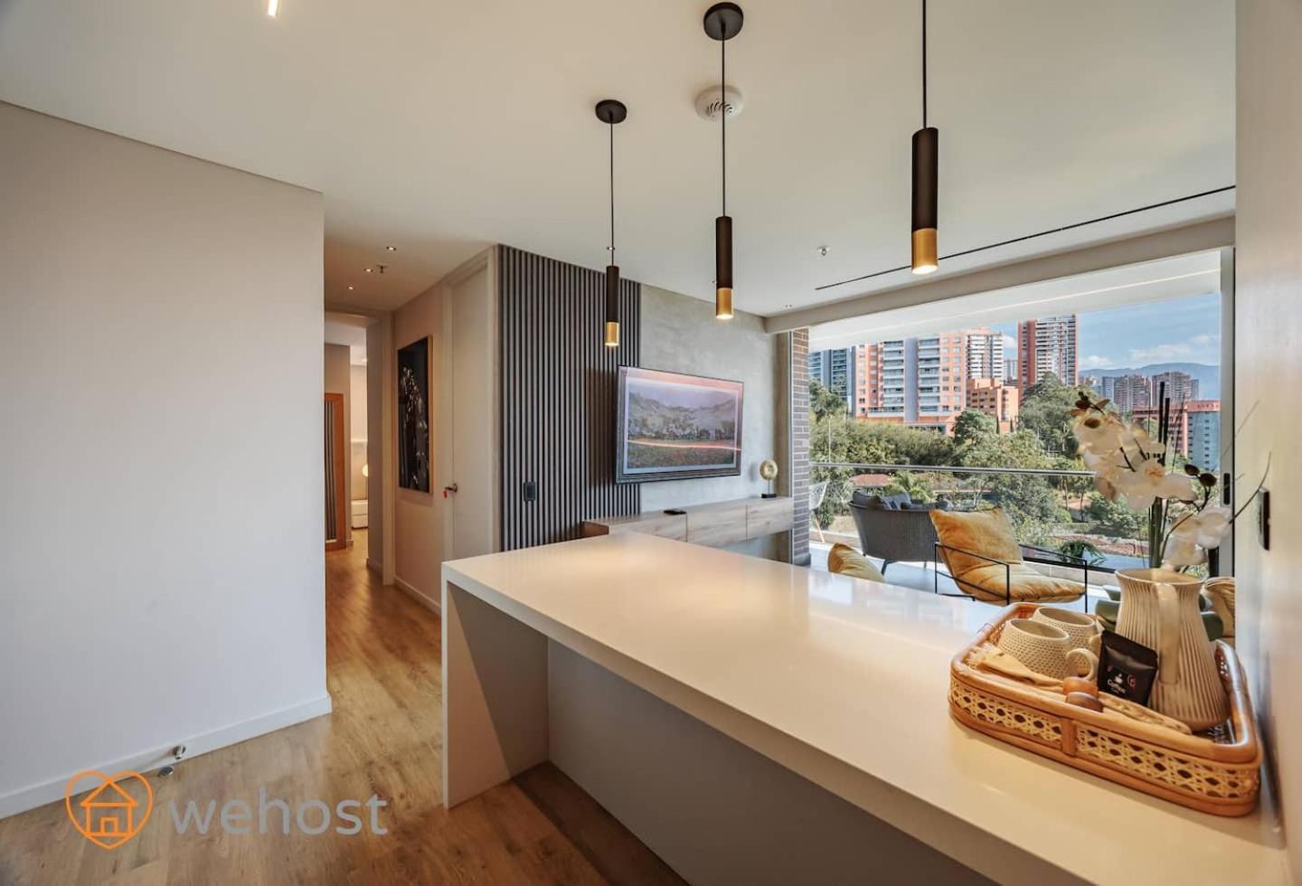 Apartment 17th Floor 2 Bedrooms Ac Pool & Gym 1704