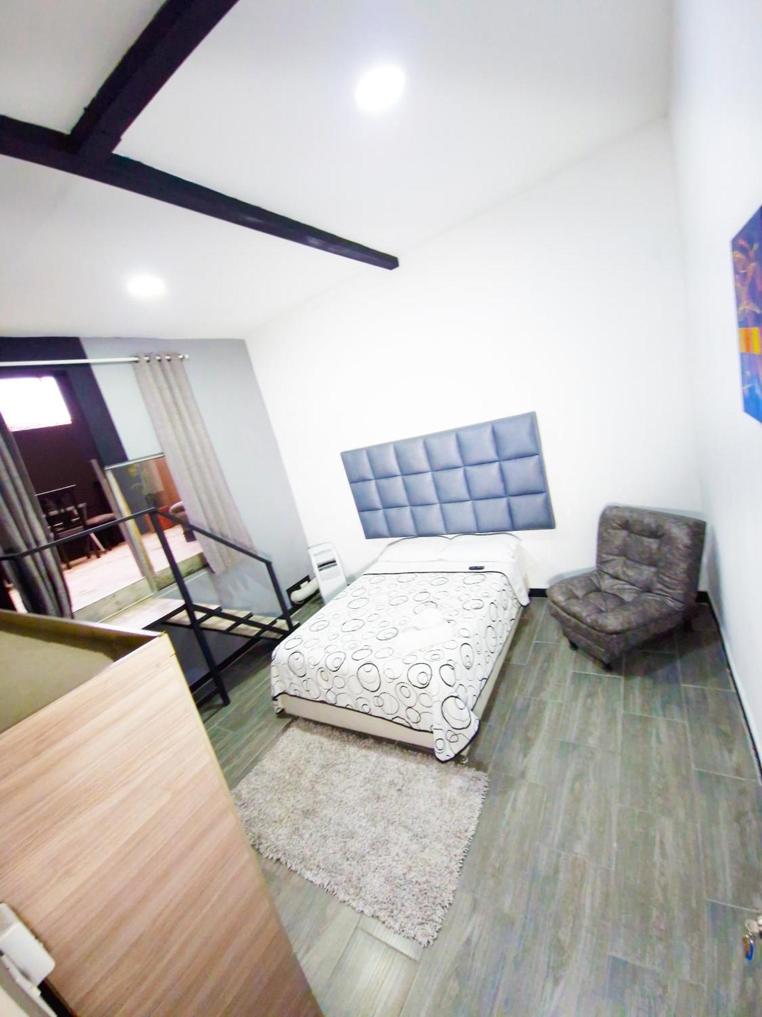 Urban 8 Bedrooms At Poblado
