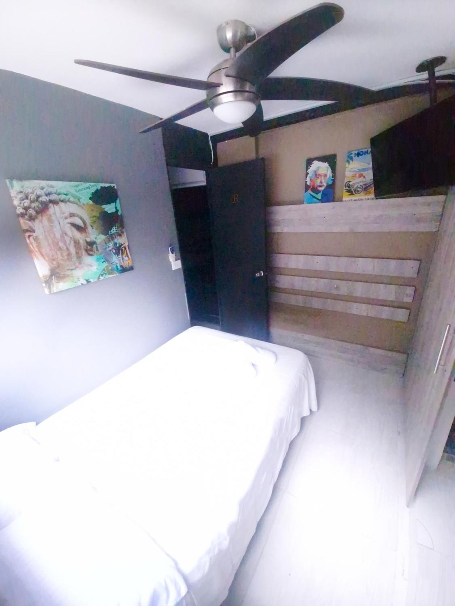 Urban 8 Bedrooms At Poblado Apartment Medellin