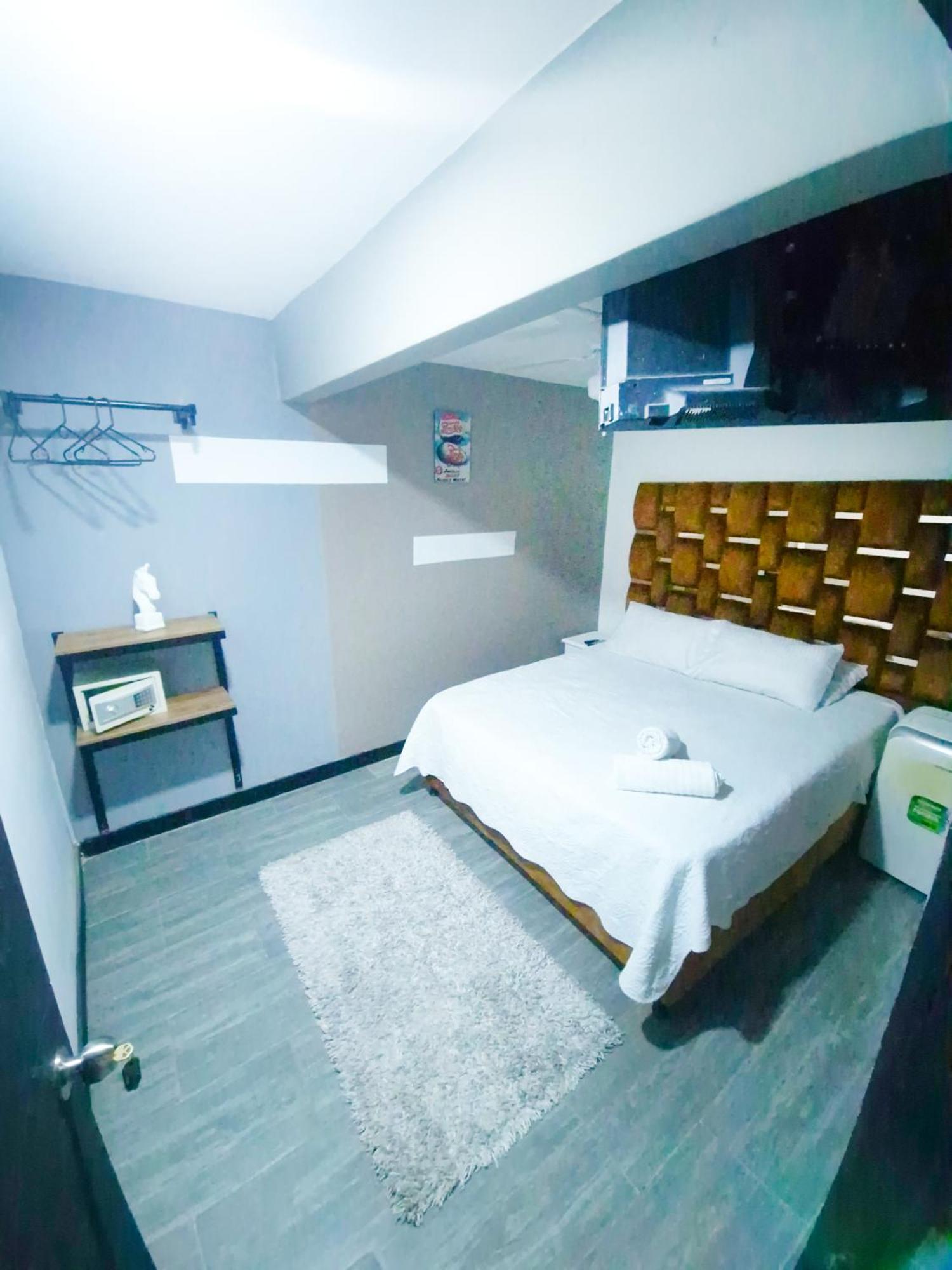 Urban 8 Bedrooms At Poblado