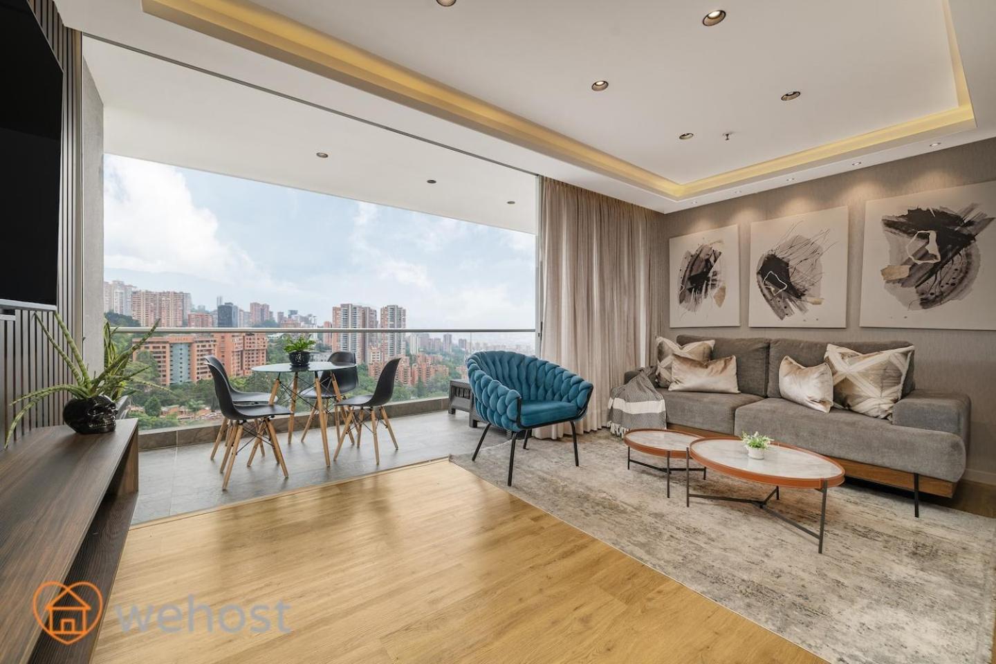 Apartment 25th Floor Luxury 2 Bedrooms Ac Pool & Gym 2503 Medellin