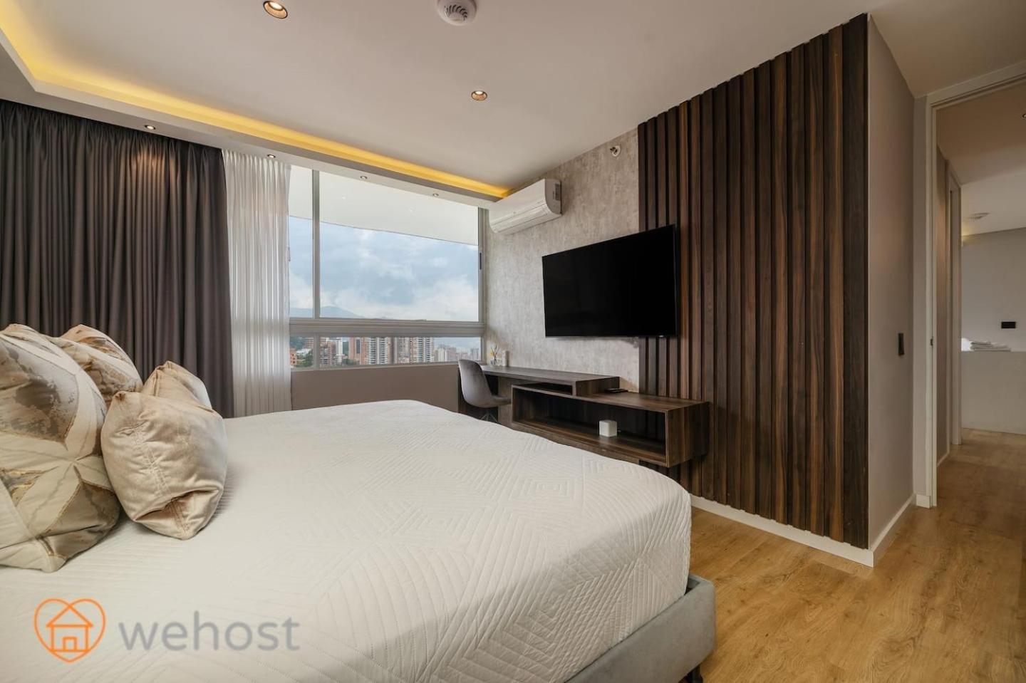 Apartment 25th Floor Luxury 2 Bedrooms Ac Pool & Gym 2503 *