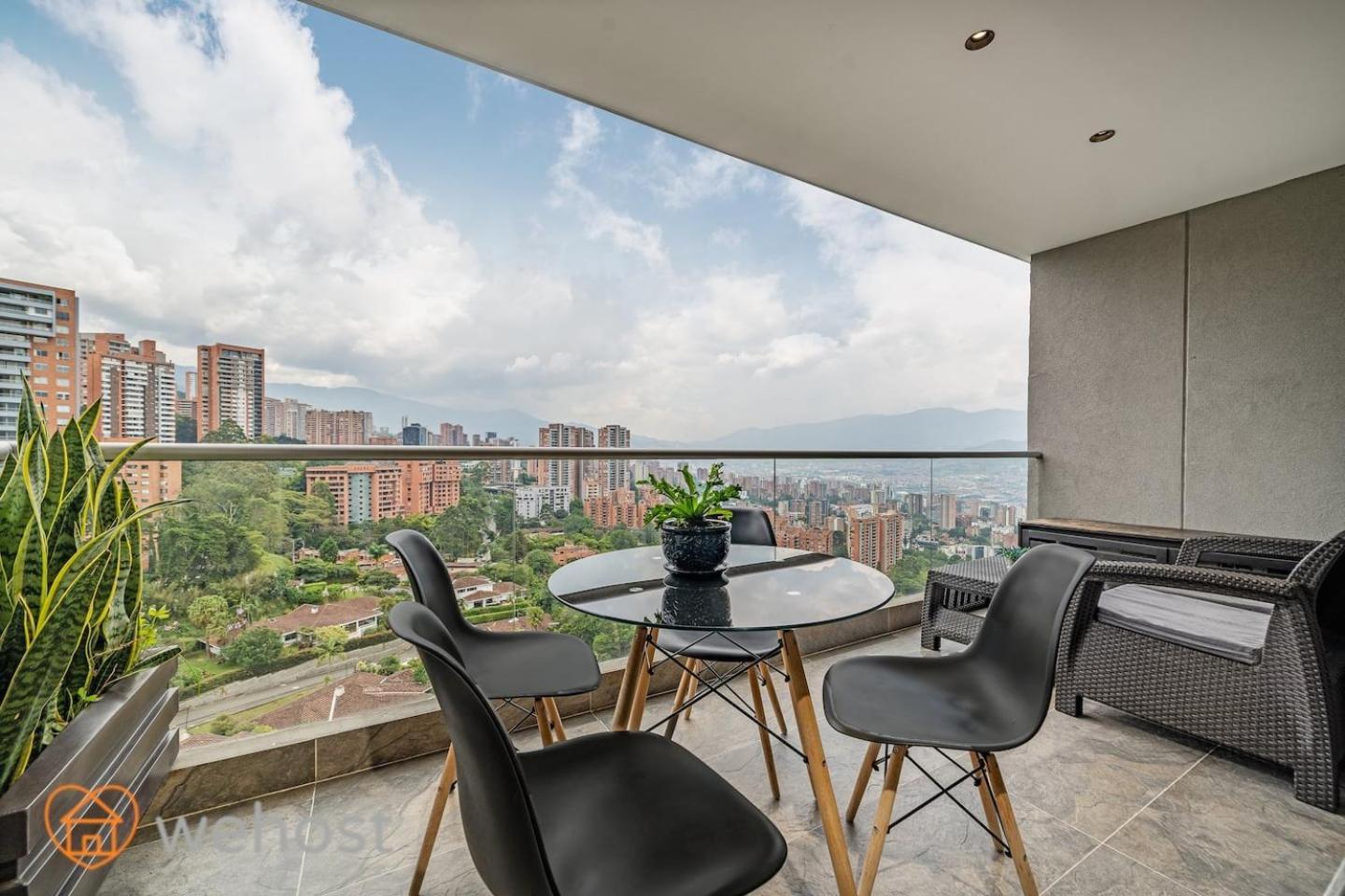 25th Floor Luxury 2 Bedrooms Ac Pool & Gym 2503 Apartment
