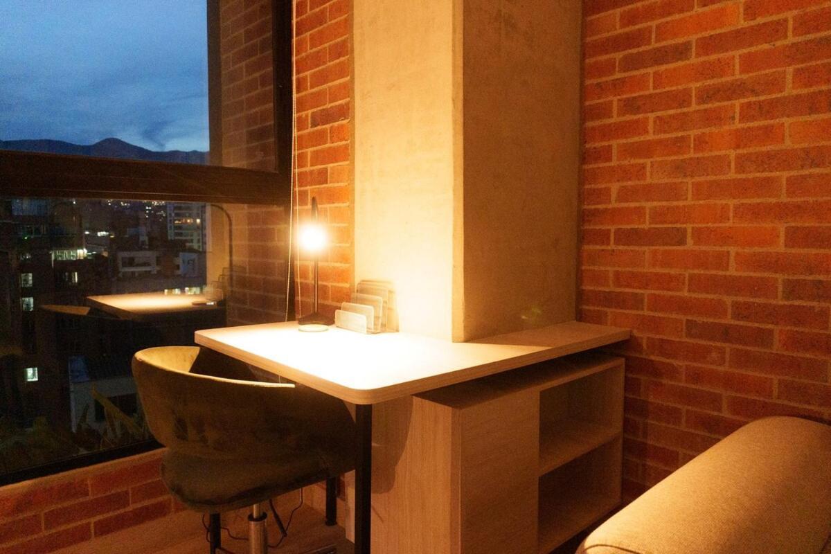 New In Laurels With Air , Loft Type, Giant Tv * Medellin