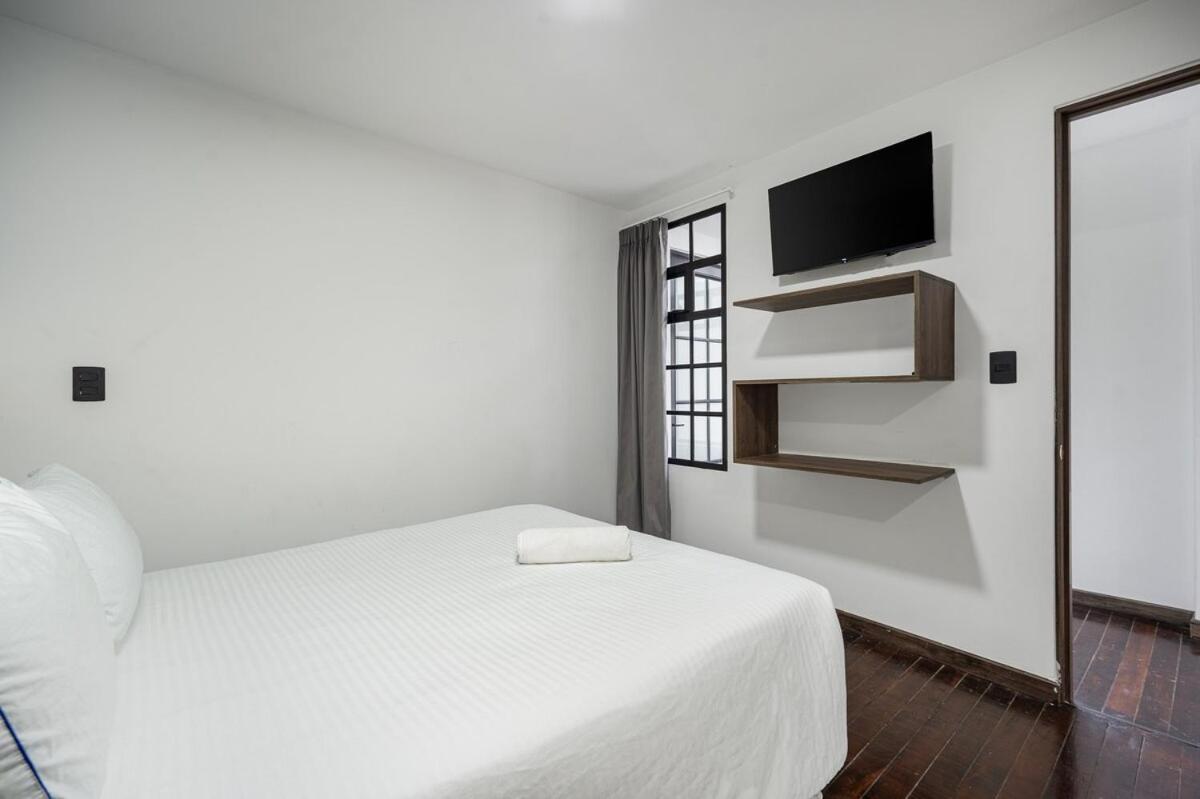 Nowa Arya Ph - Huge Hot Tub & Ac Steps From Lleras Park