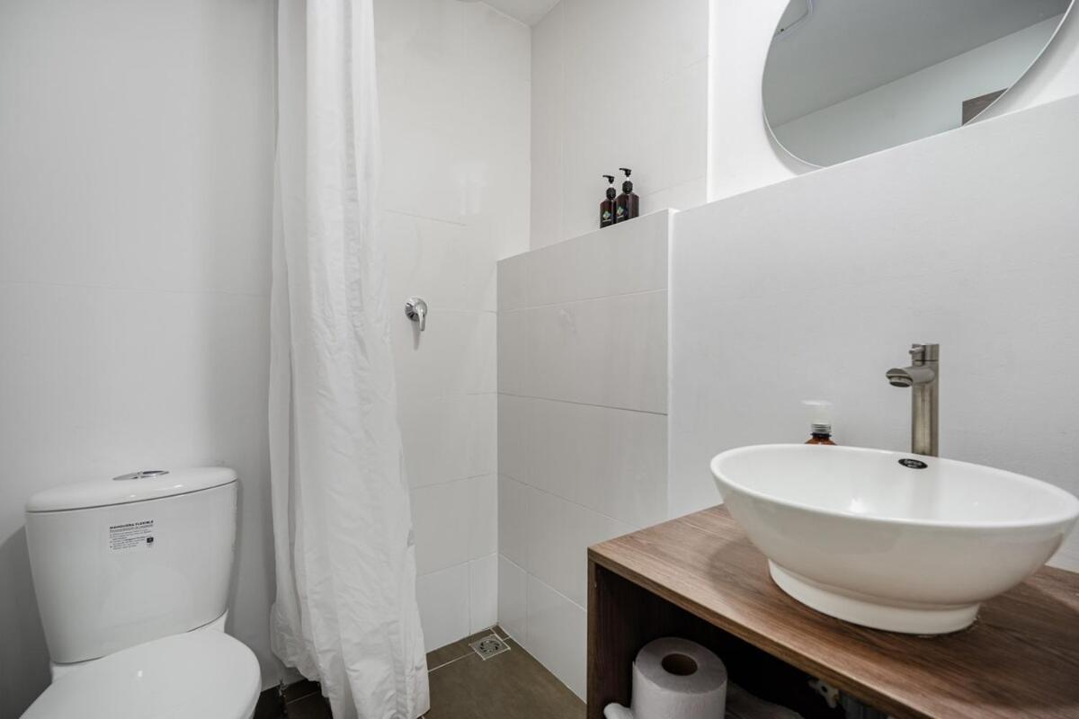 Apartment Nowa Arya Ph - Huge Hot Tub & Ac Steps From Lleras Park *